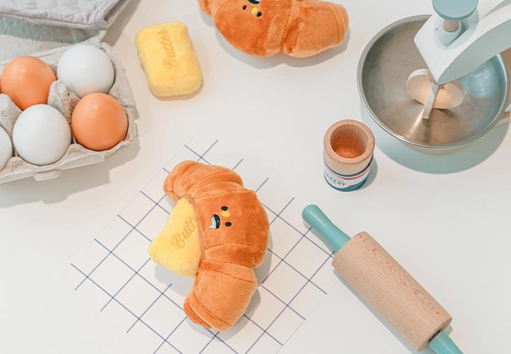 Bite Me x L'ESCAPE - Croissant & Butter Nosework Toy