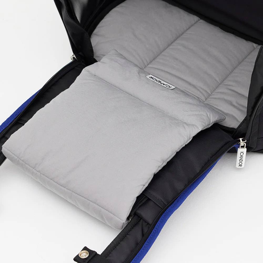 Jige Pet Backpack -  Dynamic Black (including Wooly Cushion - grey)