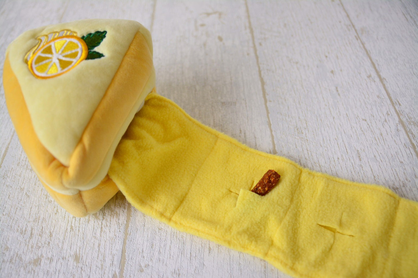 Multi - Snuffle Lemon Cake
